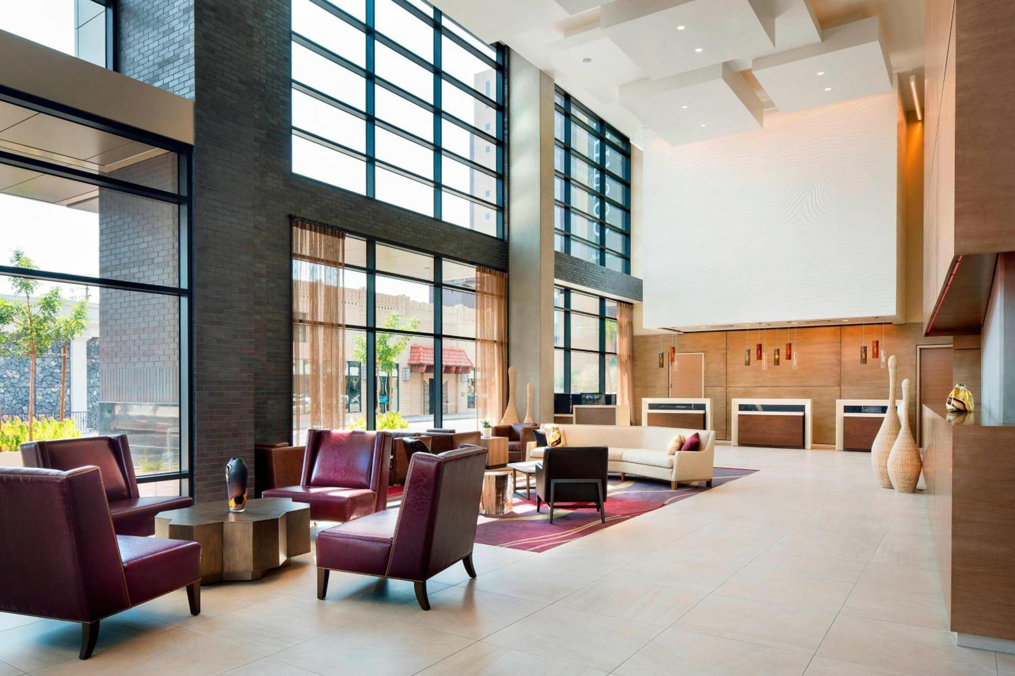 Courtyard By Marriott Phoenix Downtown Exteriör bild