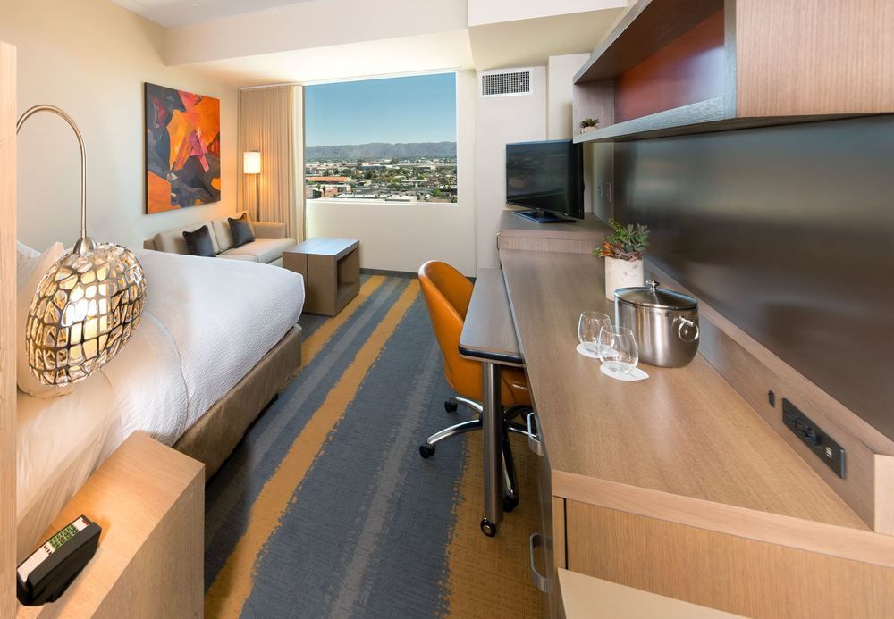 Courtyard By Marriott Phoenix Downtown Exteriör bild
