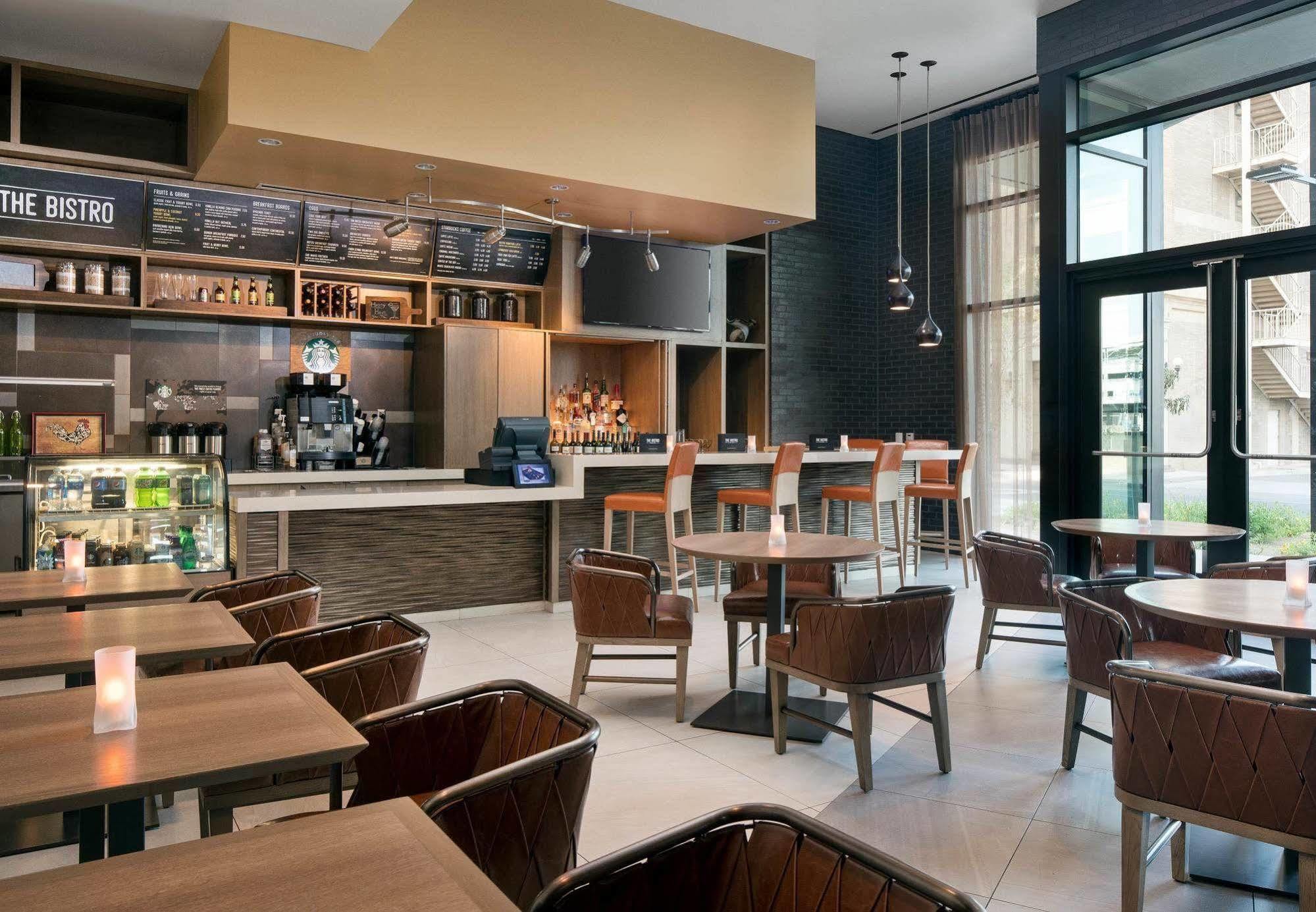 Courtyard By Marriott Phoenix Downtown Exteriör bild