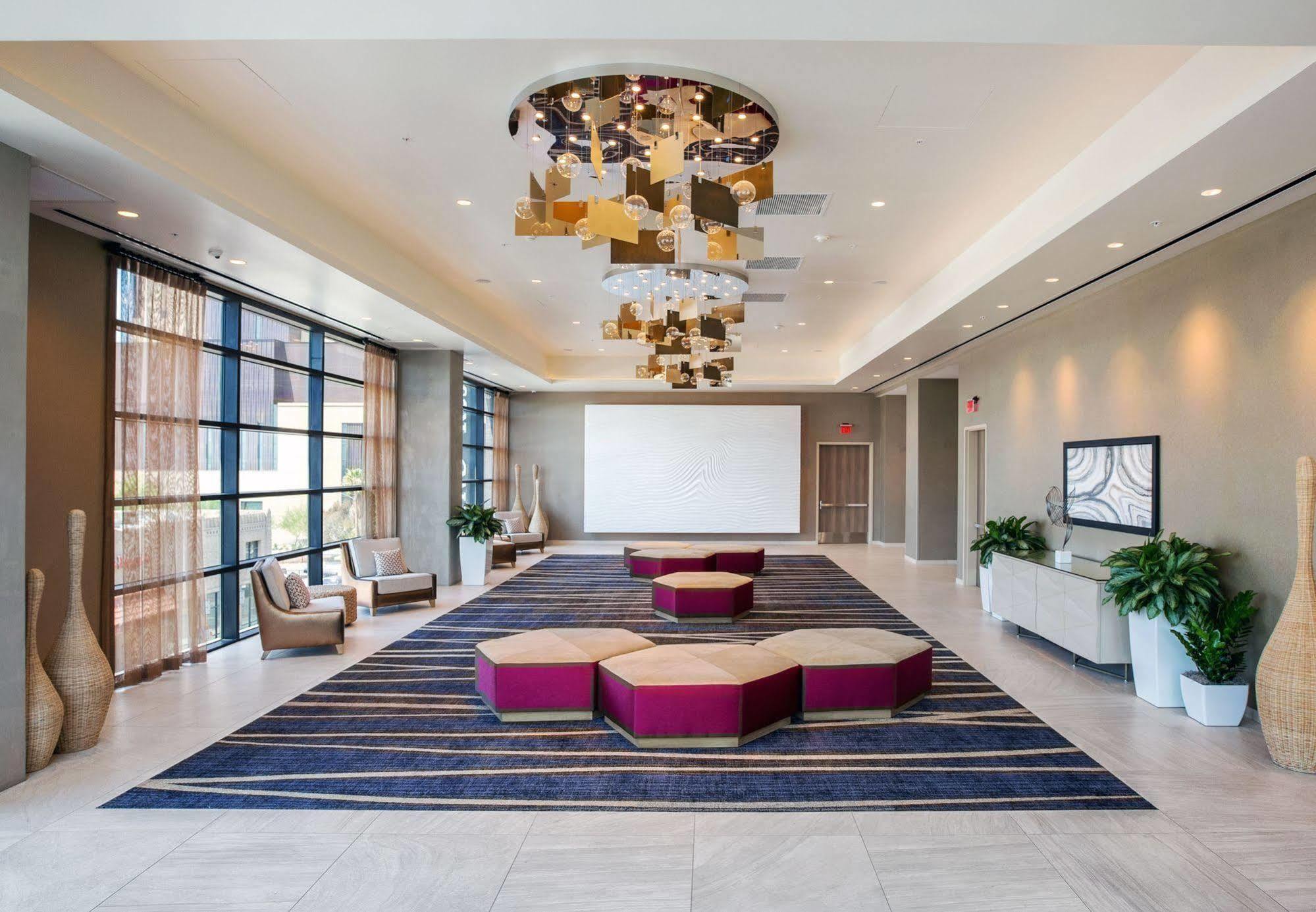 Courtyard By Marriott Phoenix Downtown Exteriör bild