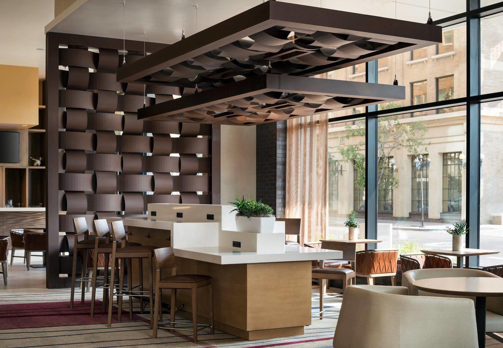 Courtyard By Marriott Phoenix Downtown Exteriör bild
