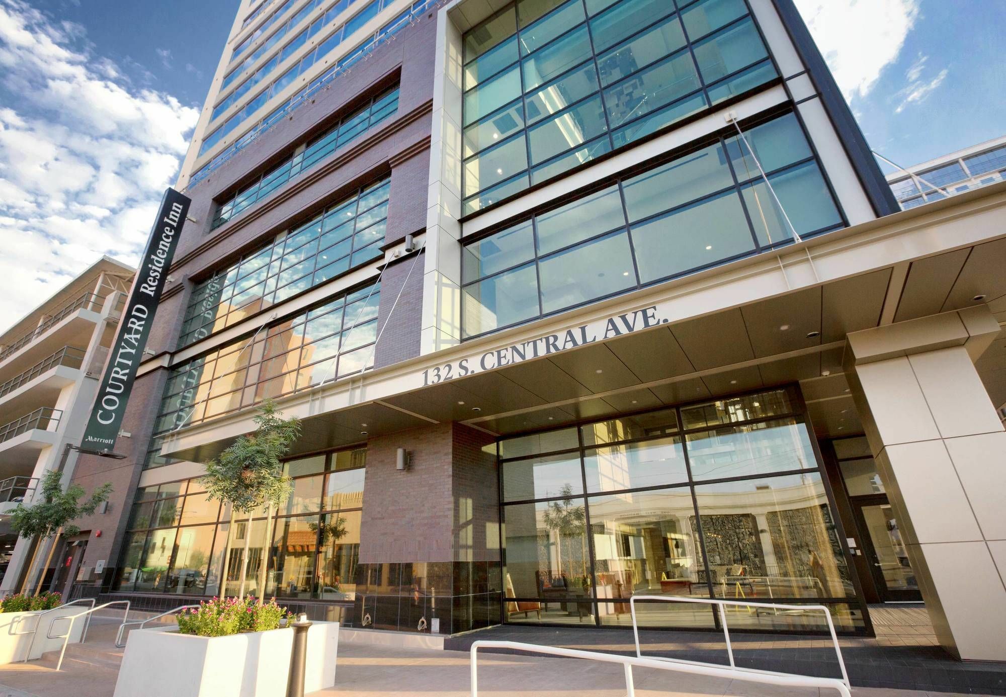 Courtyard By Marriott Phoenix Downtown Exteriör bild
